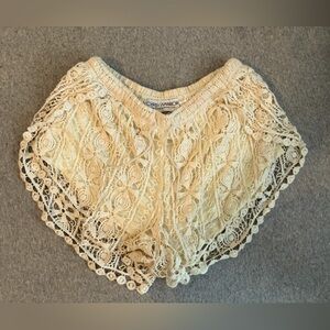 Lace shorts